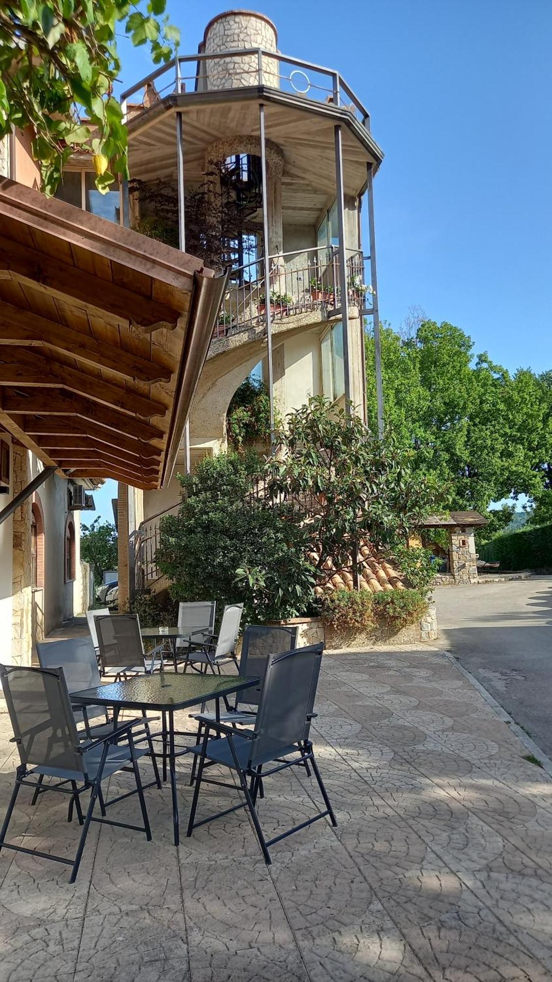 Parco Sogni D'Oro Aparthotel Монтела Екстериор снимка