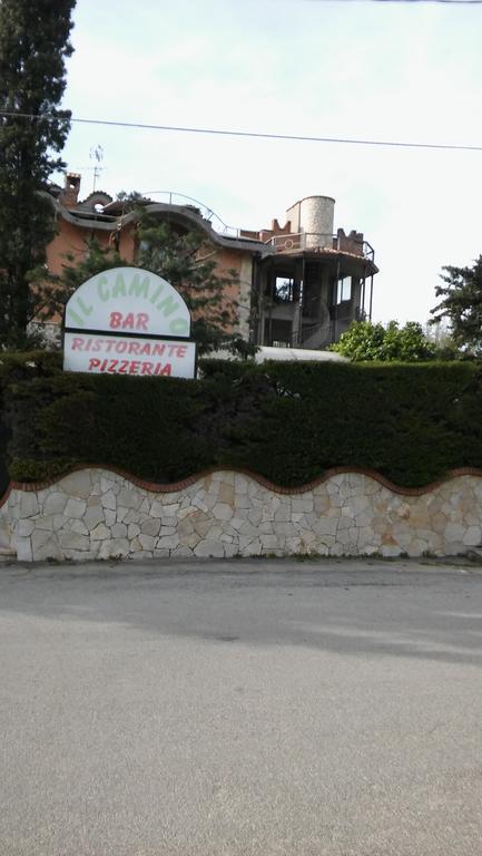 Parco Sogni D'Oro Aparthotel Монтела Екстериор снимка