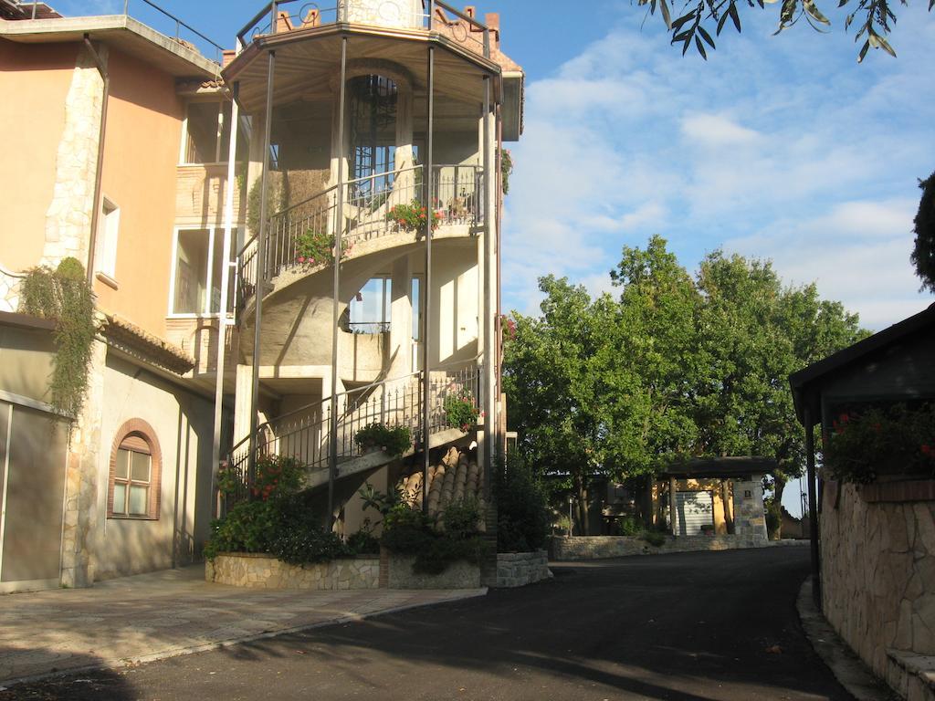 Parco Sogni D'Oro Aparthotel Монтела Стая снимка